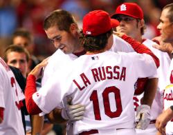 Glaus congratulated by LaRussa (Bill Greenblatt, UPI)