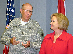 Sen Clair McCaskill and Gen. Sidwell