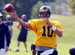 Marc Bulger back at QB (Bill Greenblatt, UPI)