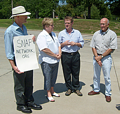 L-R: Don Asbee (SNAP), Mary McAllister, David Clohessy (SNAP), Steve McAllister