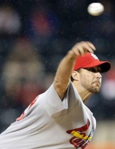 Adam Wainwright delivers a pitch agains the Mets (photo/MLB)