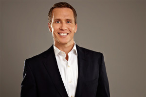 Eric Greitens (R)