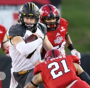 Look for more run plays from Maty Mauk when Mizzou hosts the Huskies (photo/Mizzou Athletics)