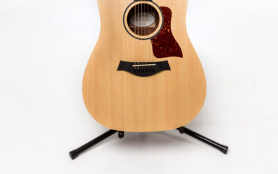 How a chance meeting with Elvis in Springfield, Missouri led to a job for a local guitarist (LISTEN)