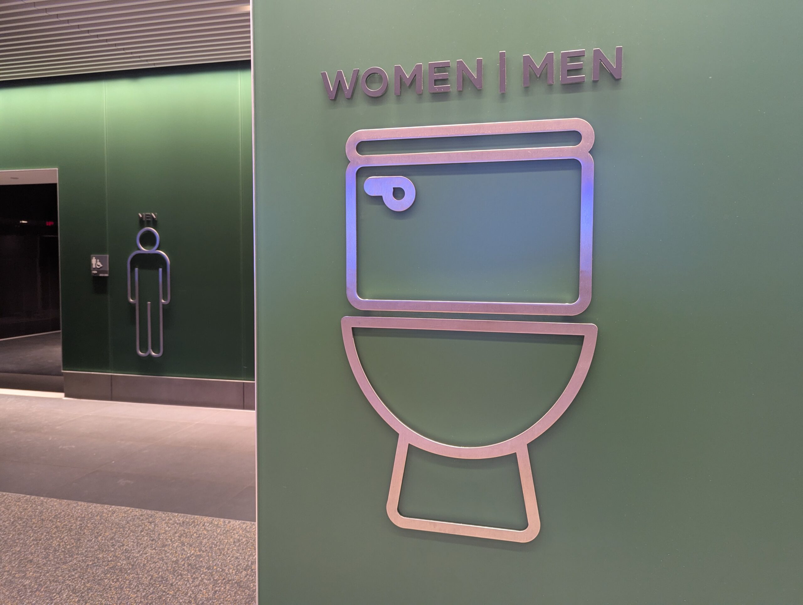 Henderson bill would shield Missouri private schools from bathroom‑related lawsuits