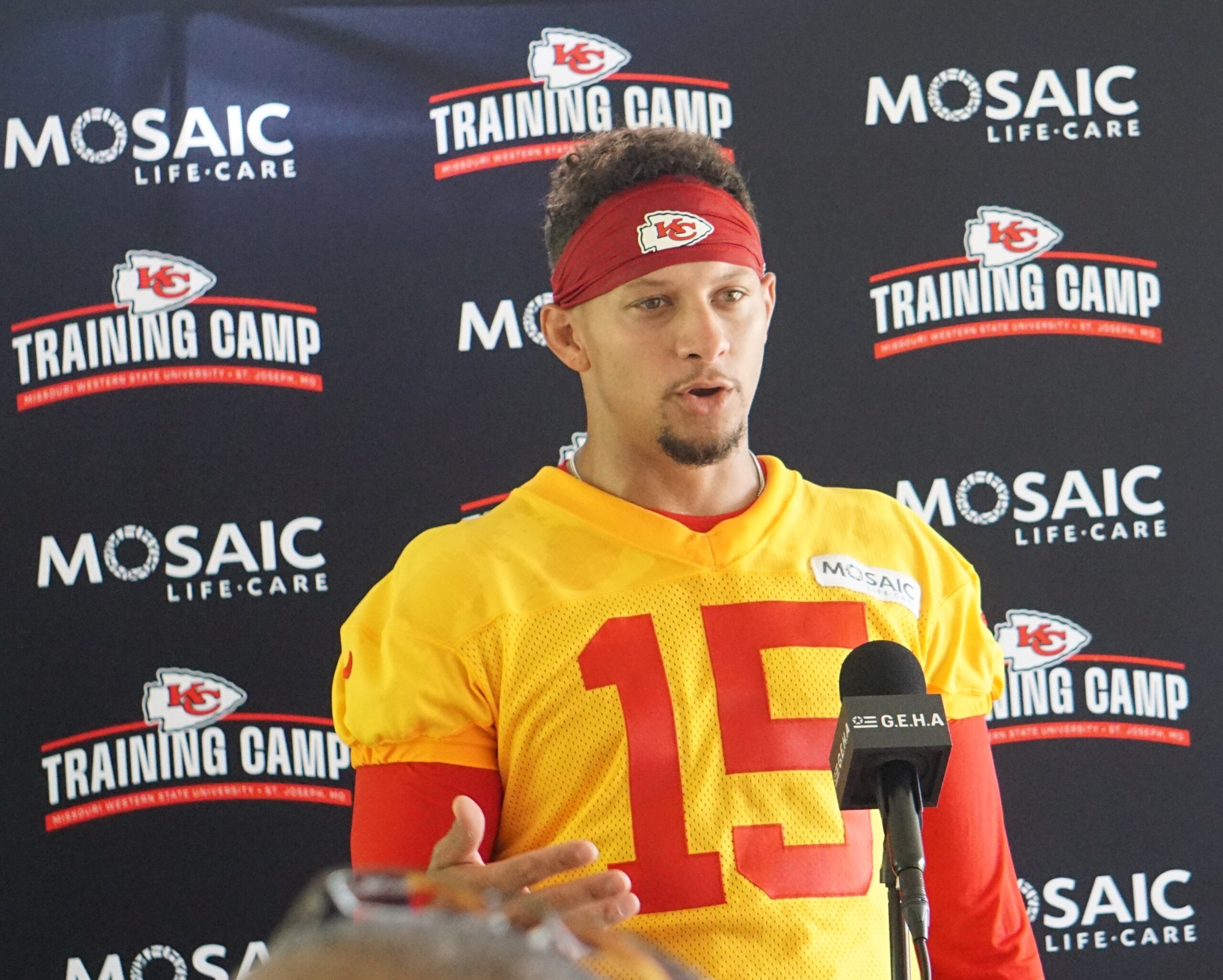 Mahomes Kicks Off Chiefs Camp with a Sense of Urgency - Missourinet