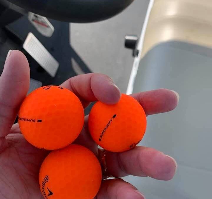 Golf balls (Photo by Missourinet)