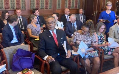 Cleaver Warns of Fallout as Missouri Senate Weighs New Congressional Map