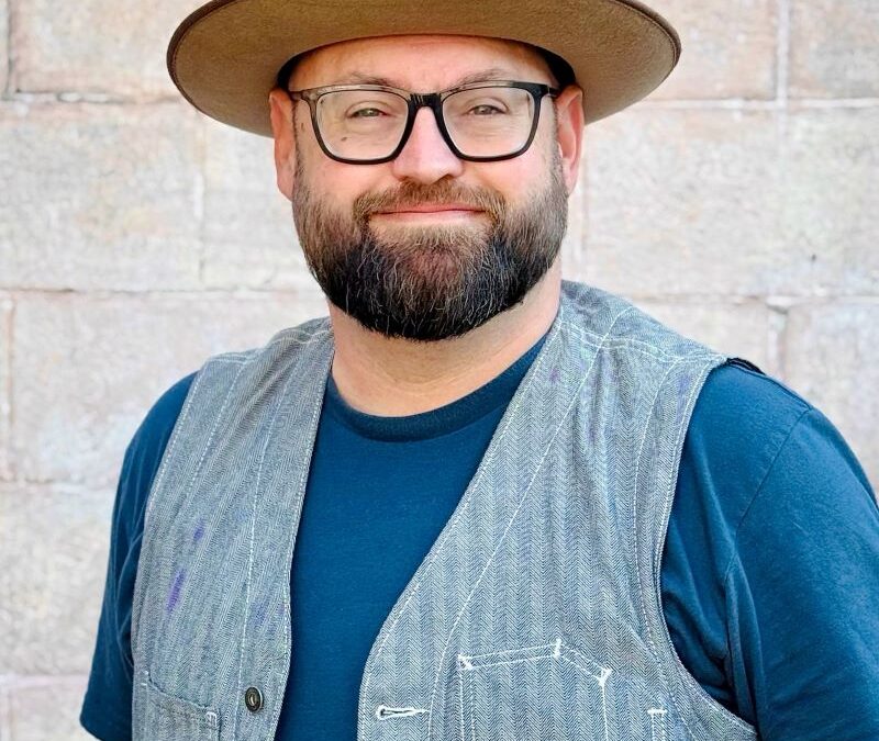 Governor Mike Kehoe appoints educator from Mexico, Missouri, to serve as the state’s next Poet Laureate (LISTEN)