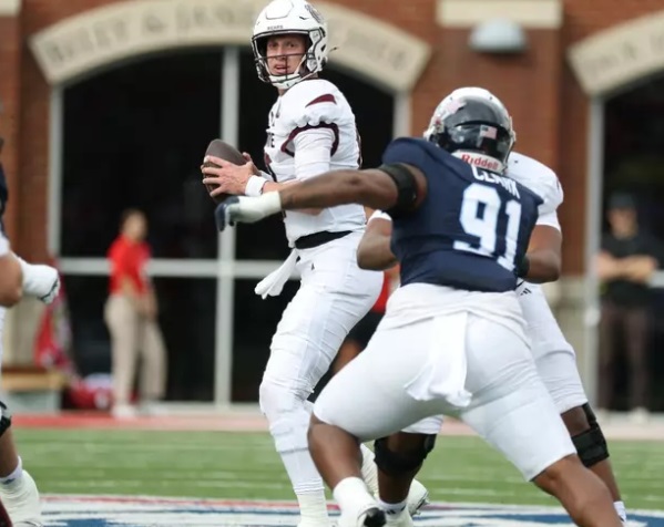 Missouri State Shocks Liberty with Late Touchdown in 21-17 Road Win