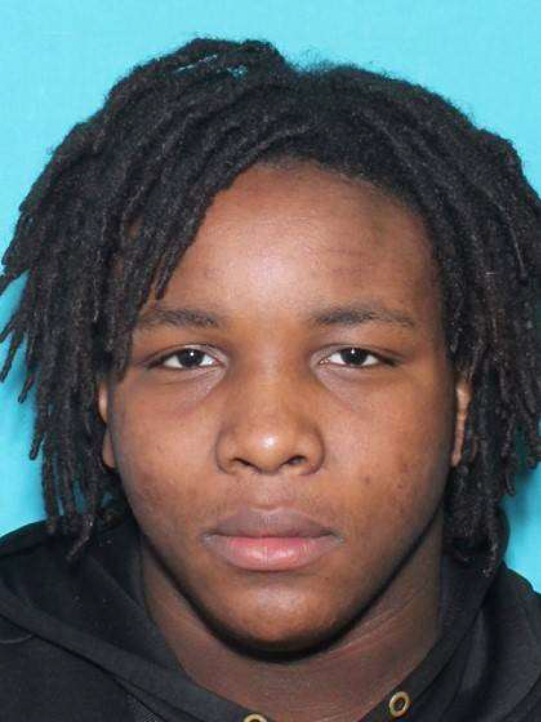 Missouri Troopers Warn Suspect Still at Large After Casino Robbery