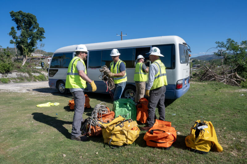Missouri Electric Cooperative crews take their skills overseas to help restore power in Jamaica (LISTEN)