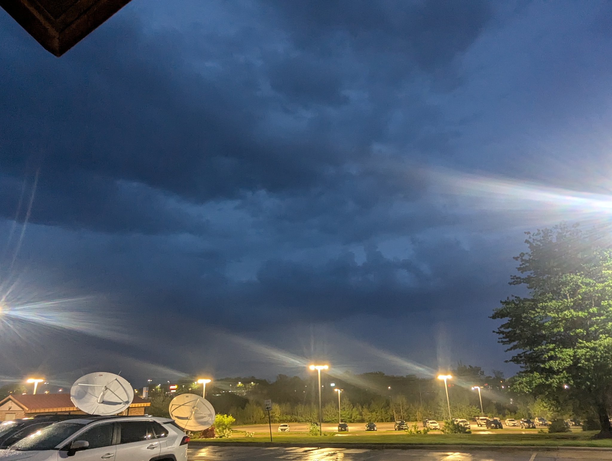 Severe weather leaves its mark on several Missouri communities