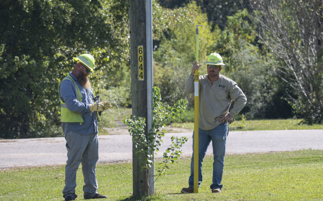 Grateful Hurricane Victims Greet Missouri Electric Cooperatives’ linemen in Alabama (LISTEN)